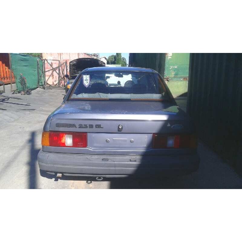 ford sierra berlina del año 1989