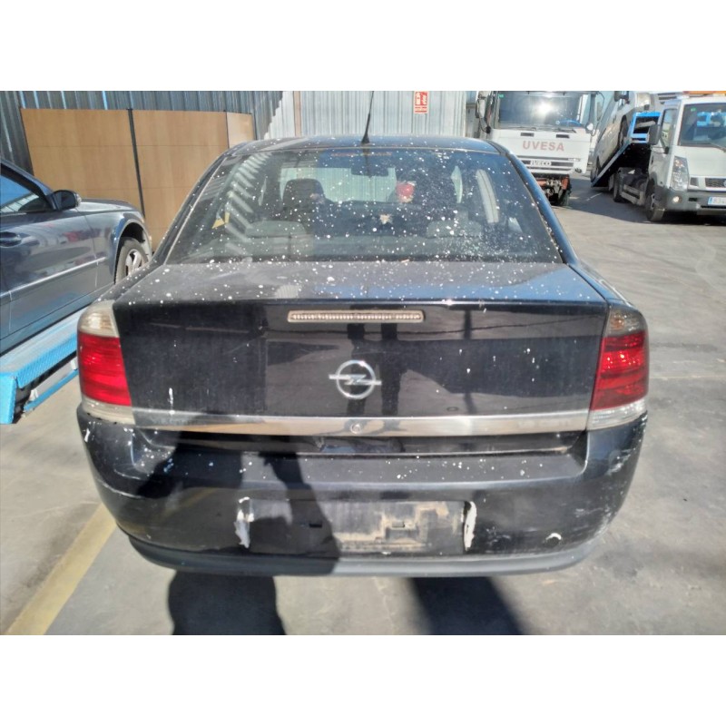 opel vectra c berlina del año 2005