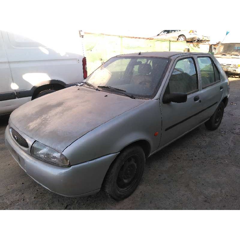 ford fiesta berlina del año 1997