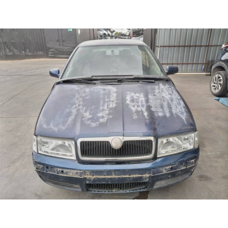 skoda octavia berlina (1u2) del año 2001