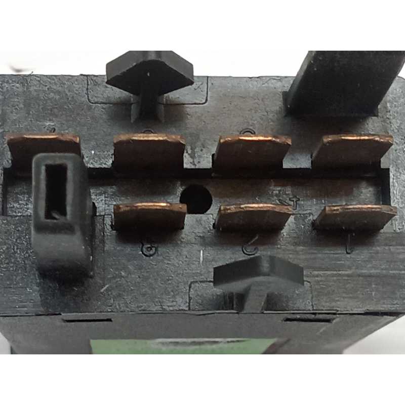 Recambio de warning para audi a3 (8l1) 1.8 referencia OEM IAM 8L0941509F - Verde 4