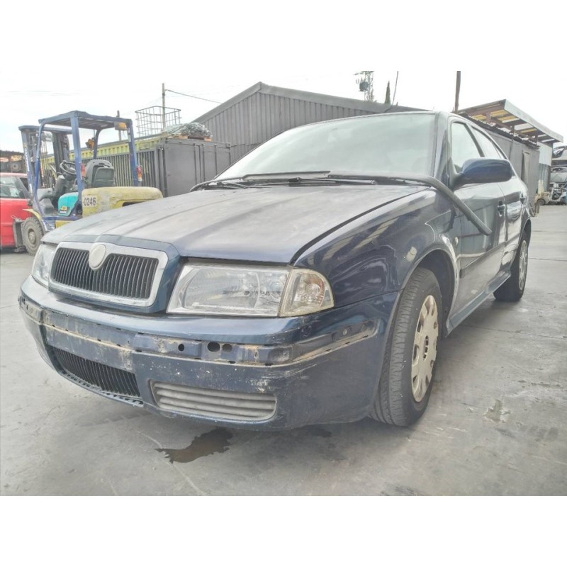 skoda octavia berlina (1u2) del año 2001