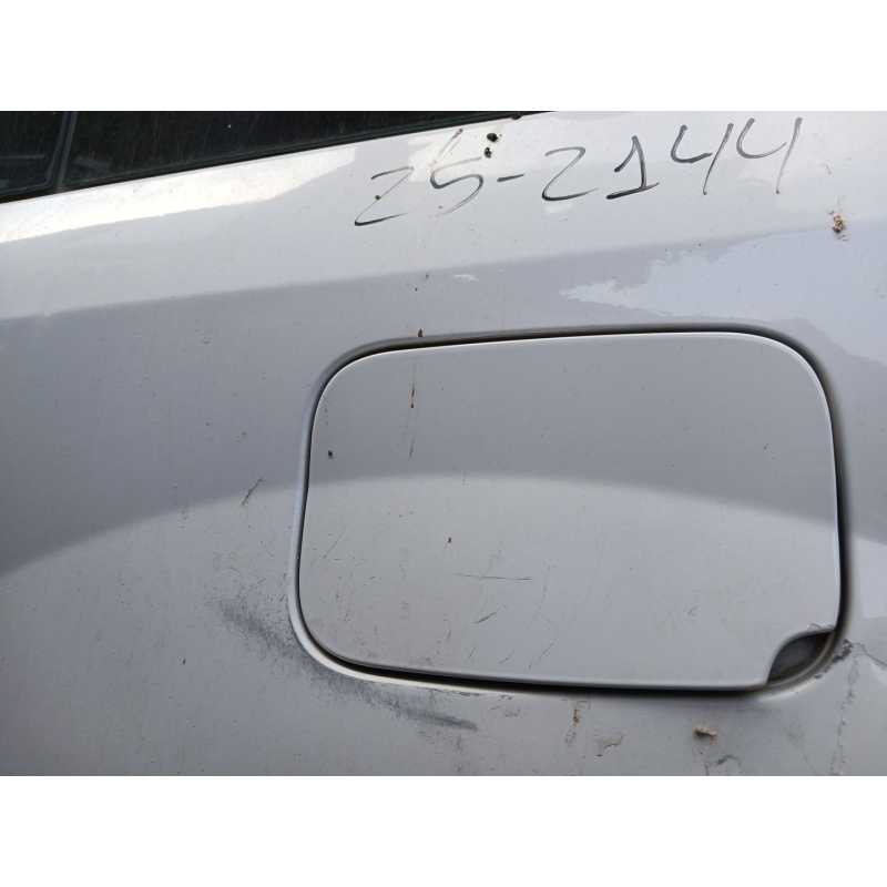 Recambio de tapa exterior combustible para renault kangoo emotion referencia OEM IAM   