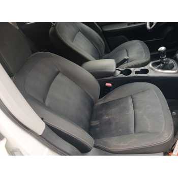 ASIENTO DELANTERO DERECHO 