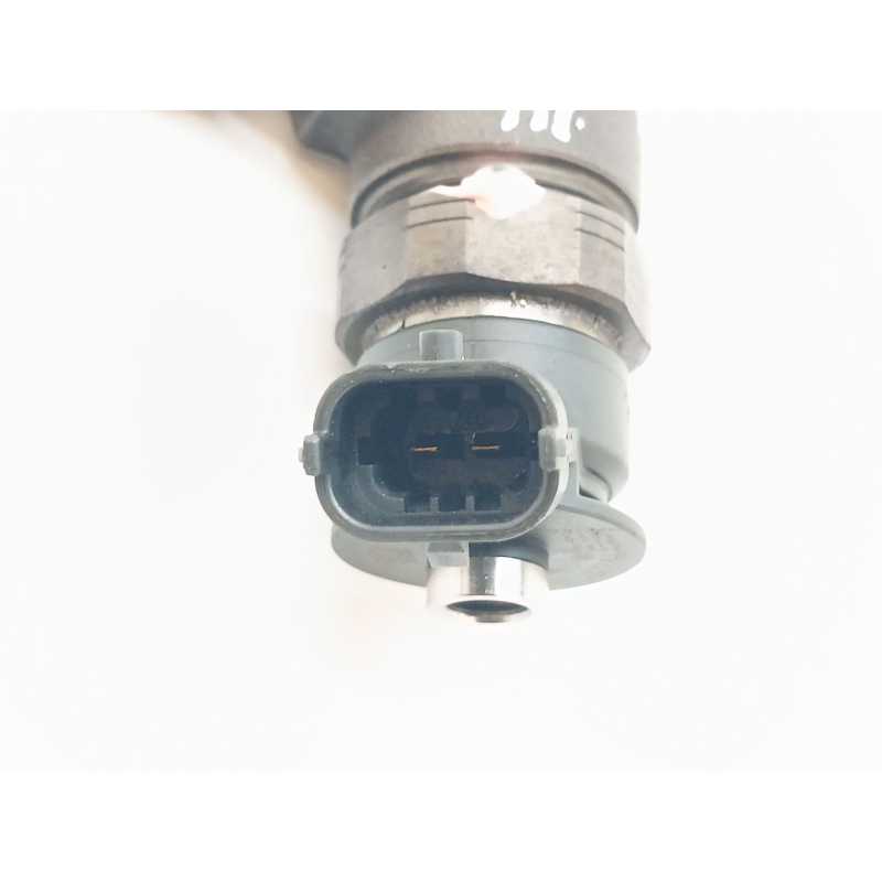 Recambio de inyector para peugeot 3008 allure referencia OEM IAM 0445110566 3