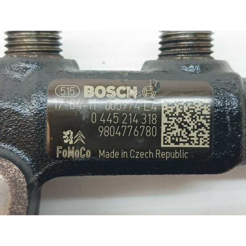 Recambio de rampa inyectora para peugeot 3008 allure referencia OEM IAM 9804776780 0445214318 2