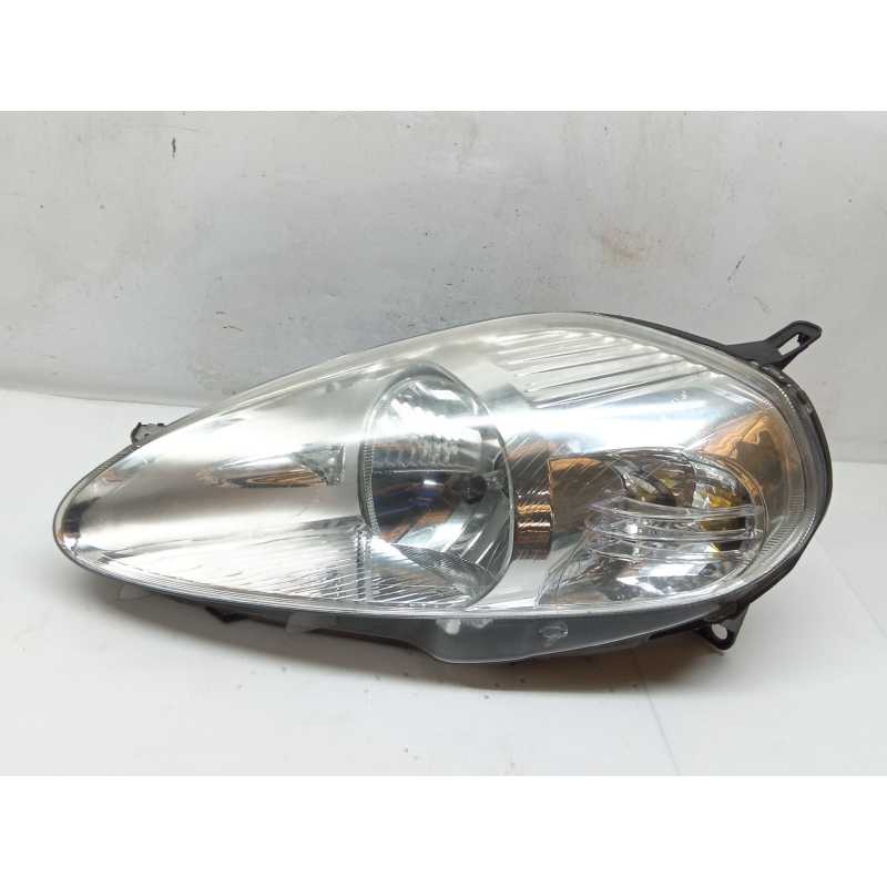 Recambio de faro izquierdo para fiat grande punto (199_) 1.3 d multijet referencia OEM IAM 10042210  