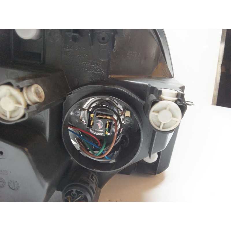Recambio de faro izquierdo para fiat grande punto (199_) 1.3 d multijet referencia OEM IAM 10042210 - Negro 3