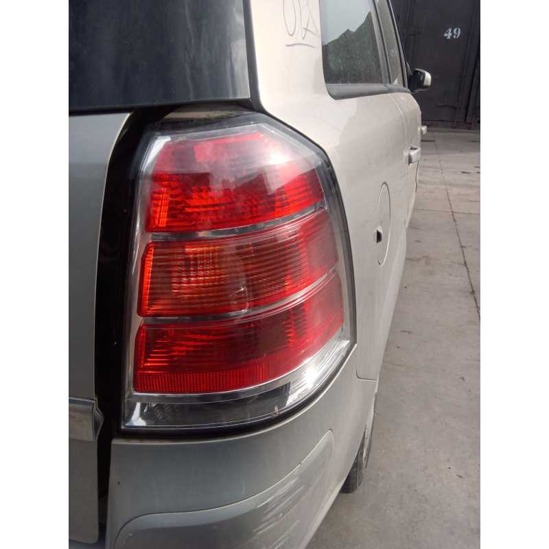 Recambio de piloto trasero derecho para opel zafira / zafira family b (a05) 1.6 (m75) referencia OEM IAM   