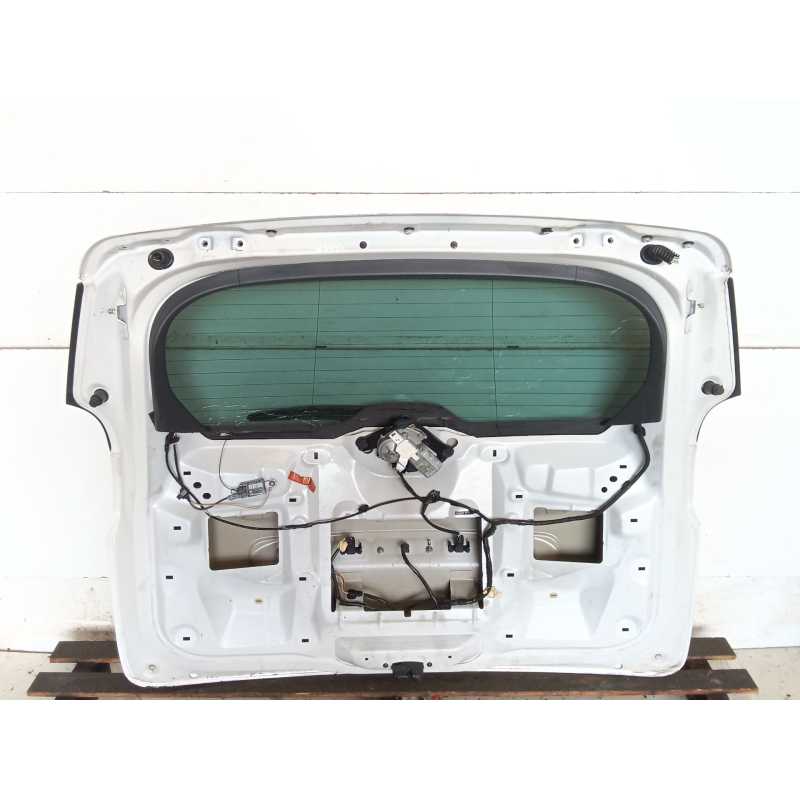 Recambio de porton trasero para peugeot 5008 (0u_, 0e_) 1.6 bluehdi 120 referencia OEM IAM - Blanco 2