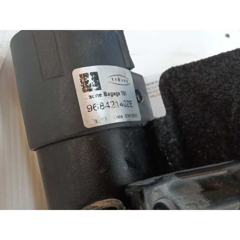Recambio de bandeja trasera para peugeot 5008 (0u_, 0e_) 1.6 bluehdi 120 referencia OEM IAM 96842140ZE - Blanco 2