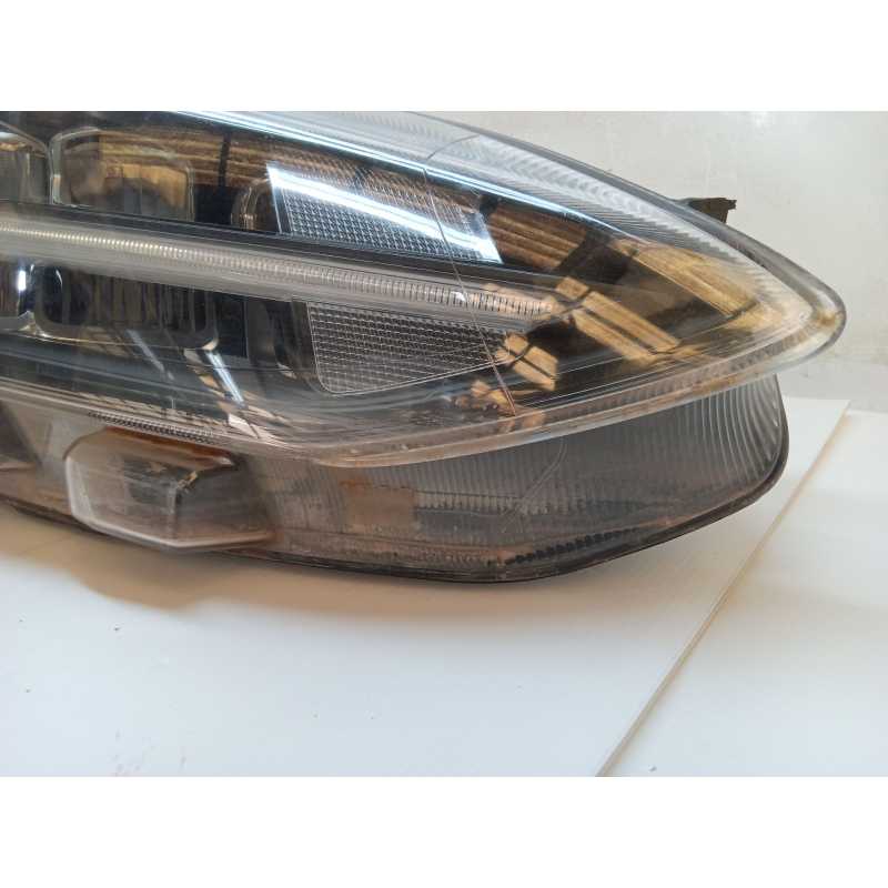 Recambio de faro derecho para ford focus st-line referencia OEM IAM JX7B13E014CE 4