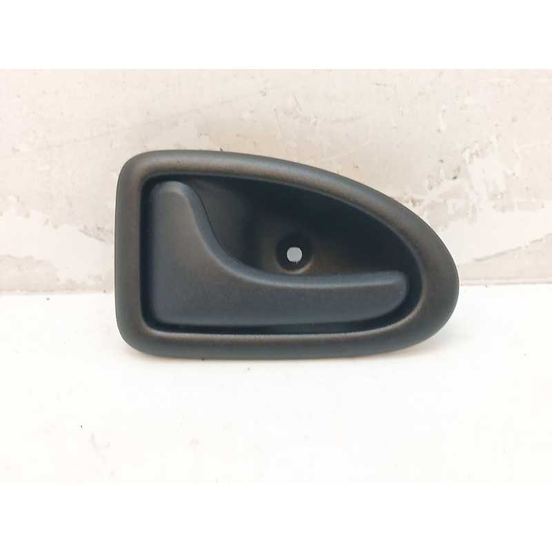 Recambio de maneta interior trasera izquierda para renault clio ii fase i (b/cbo) 1.2 alize referencia OEM IAM 7700423887 960122