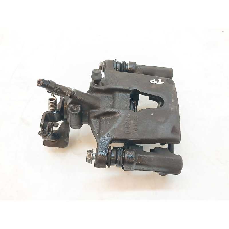 Recambio de pinza de freno trasera derecha para ford mondeo iii (b5y) 2.0 tdci referencia OEM IAM Y01135  