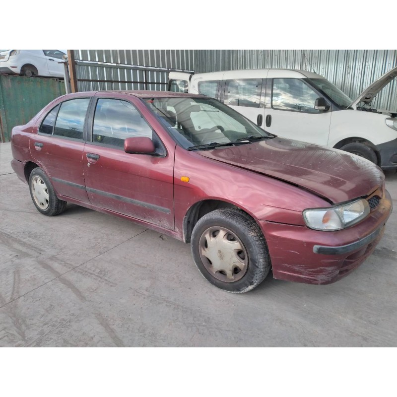 nissan almera (n15) del año 1998