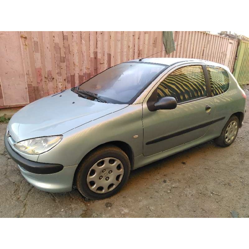 peugeot 206 berlina del año 2004