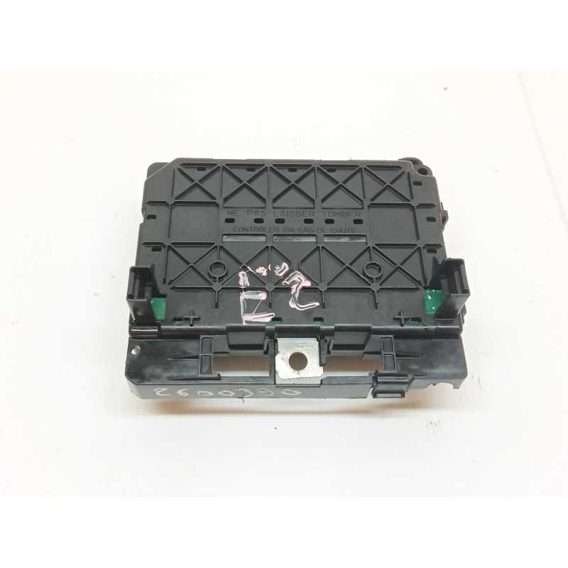 Recambio de caja reles / fusibles para citroën xsara picasso (n68) 1.6 hdi referencia OEM IAM 9650618480 - Blanco 3