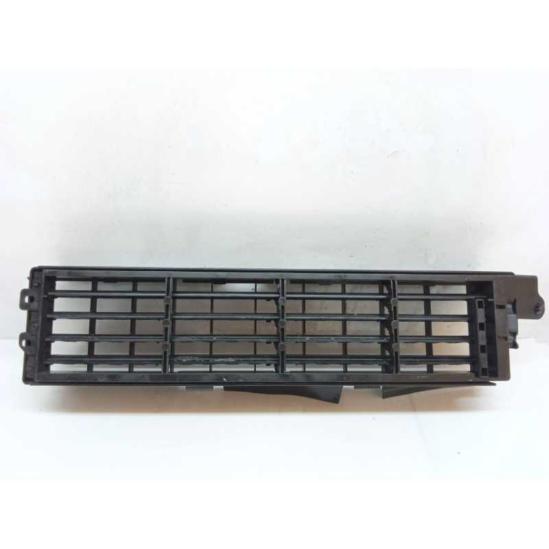 Recambio de rejilla delantera para nissan qashqai ii (j11, j11_) 1.3 dig-t referencia OEM IAM 62322HV80A  