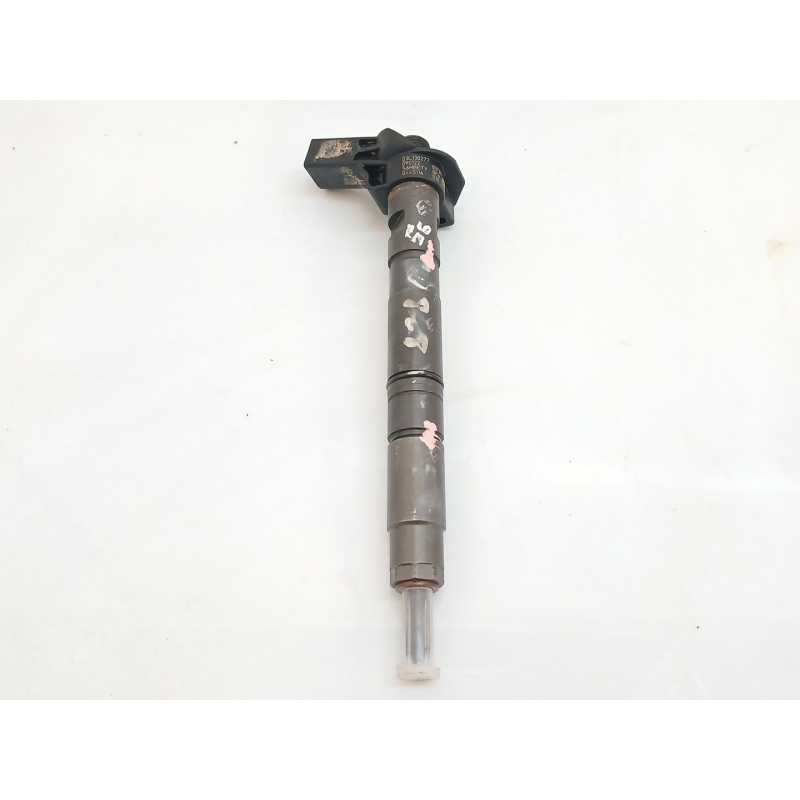 Recambio de inyector para audi a4 b8 (8k2) 2.0 tdi referencia OEM IAM 03L130277  