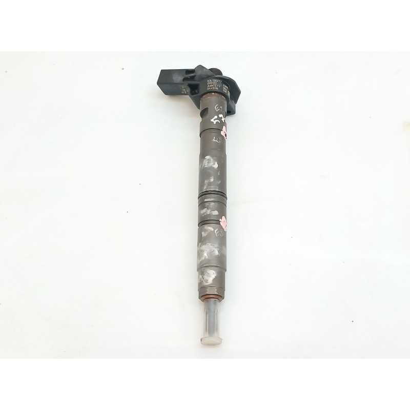 Recambio de inyector para audi a4 b8 (8k2) 2.0 tdi referencia OEM IAM 03L130277  