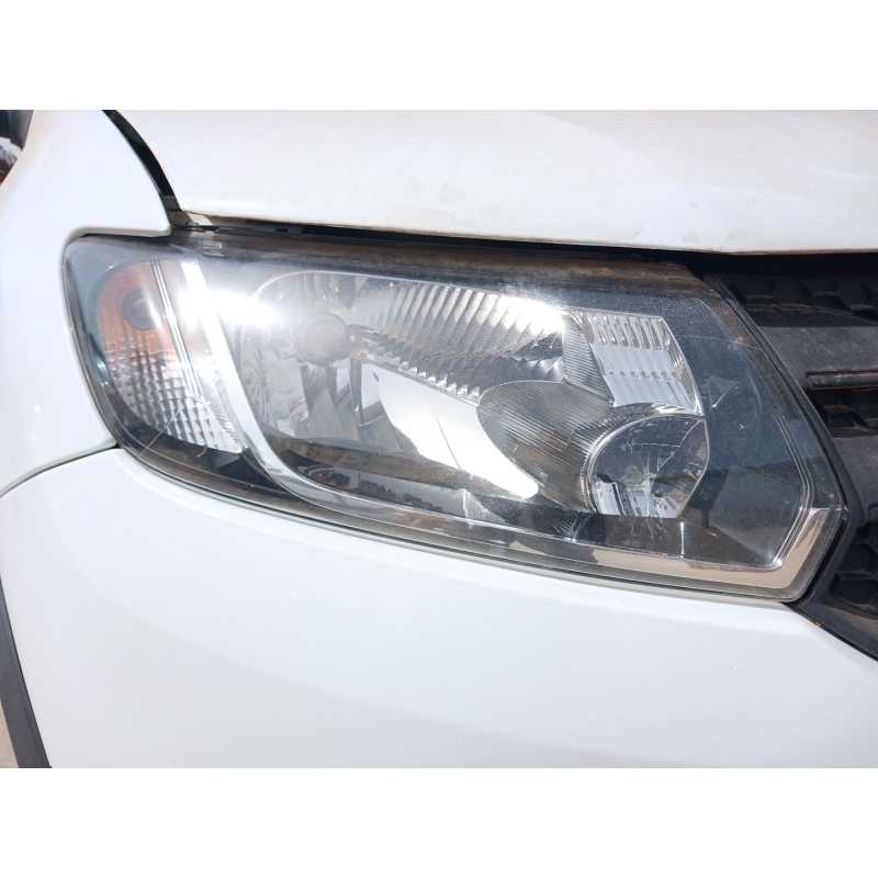 Recambio de faro derecho para dacia sandero stepway referencia OEM IAM   