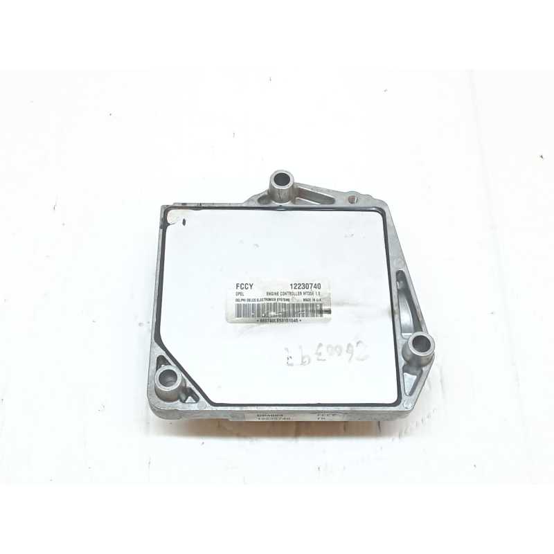 Recambio de centralita motor uce para opel zafira / zafira family b (a05) 1.6 (m75) referencia OEM IAM 12230740  