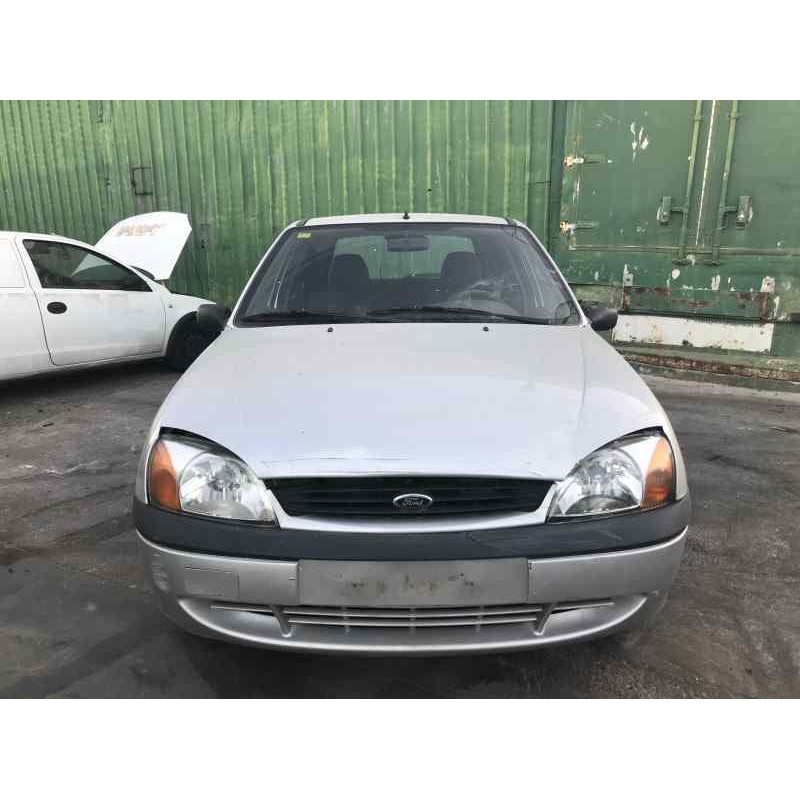ford fiesta berlina (dx) del año 1999
