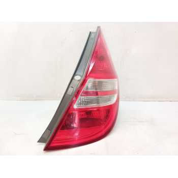 PILOTO TRASERO DERECHO 70525A 924022L0 