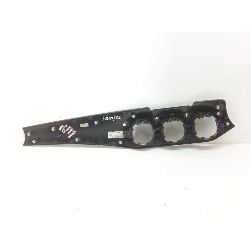 Recambio de moldura para mercedes-benz clase gla (w156) gla 220 cdi (156.903) referencia OEM IAM 3006700900 3