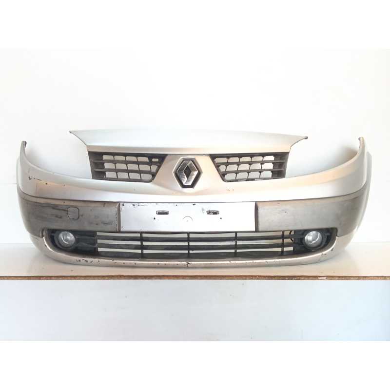 Recambio de paragolpes delantero para renault scénic ii (jm0/1_) 1.9 dci (jm14) referencia OEM IAM 8200139528  