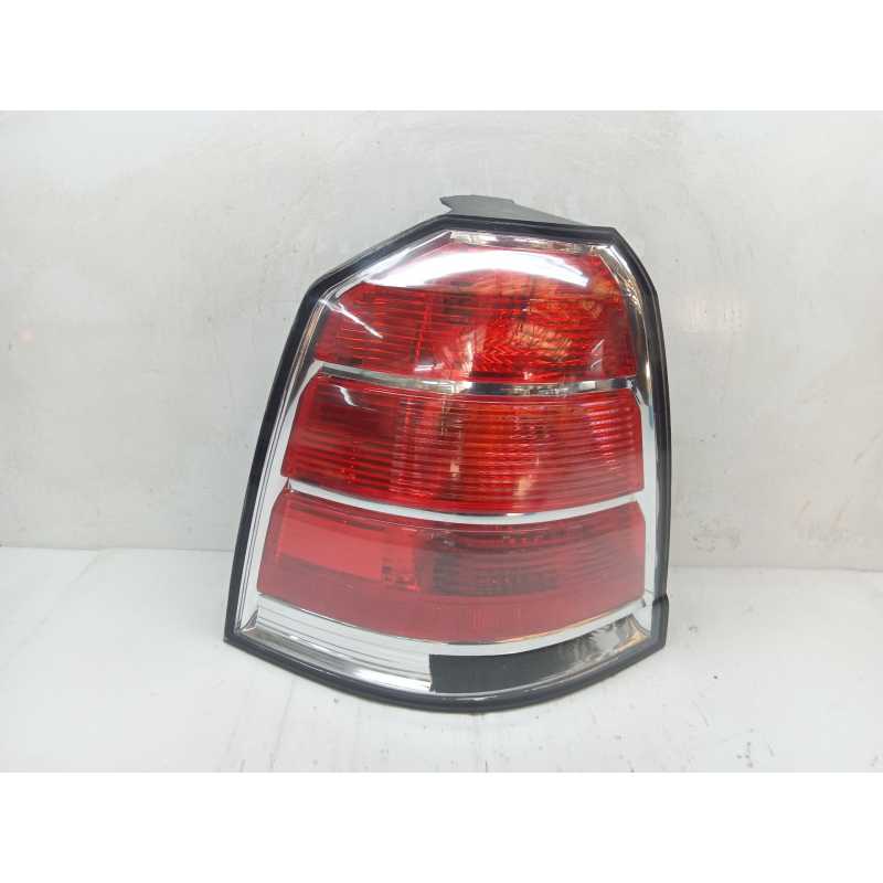 Recambio de piloto trasero izquierdo para opel zafira / zafira family b (a05) 1.9 cdti (m75) referencia OEM IAM 154421948L  