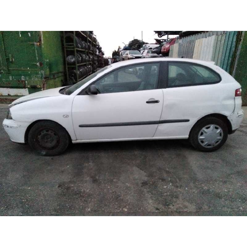seat ibiza (6l1) del año 2002