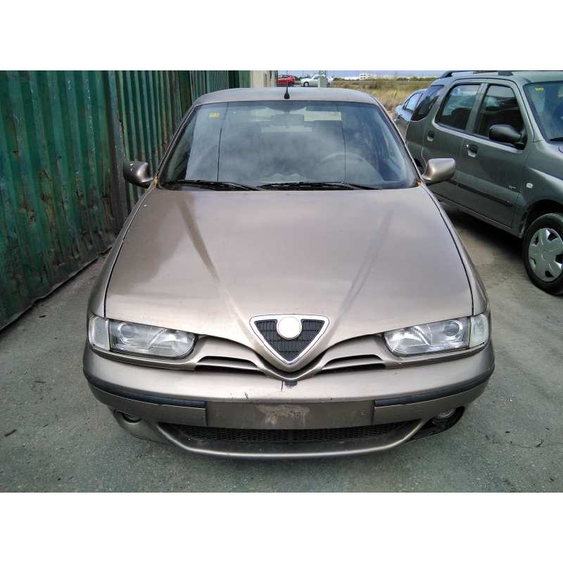 alfa romeo 146 del año 1999