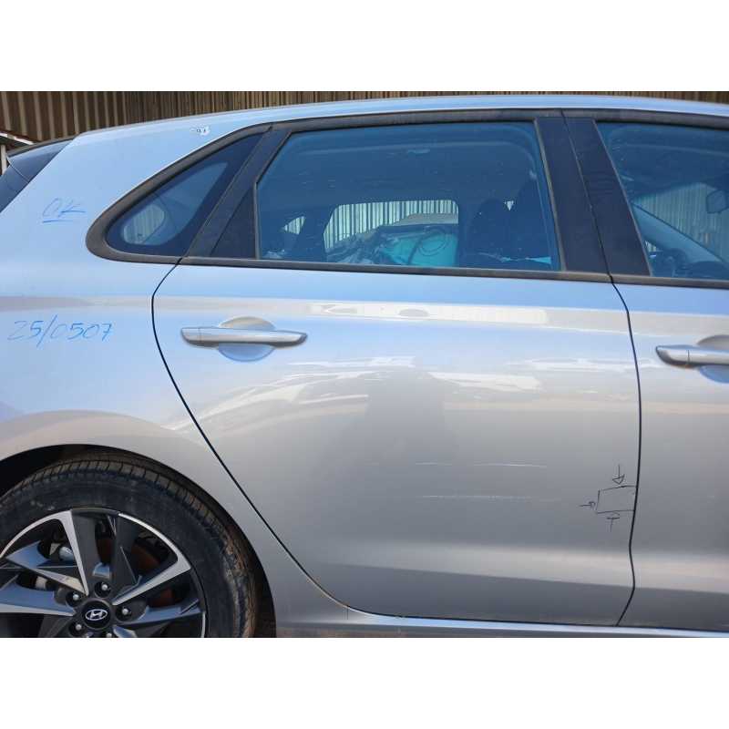 Recambio de puerta trasera derecha para hyundai i30 (pd) essence referencia OEM IAM   