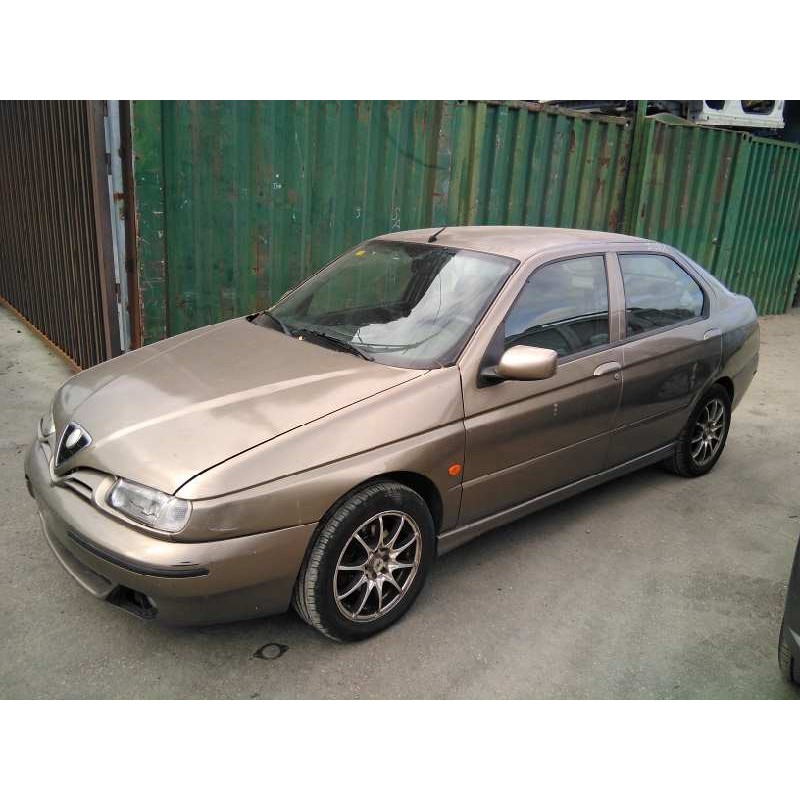 alfa romeo 146 del año 1999