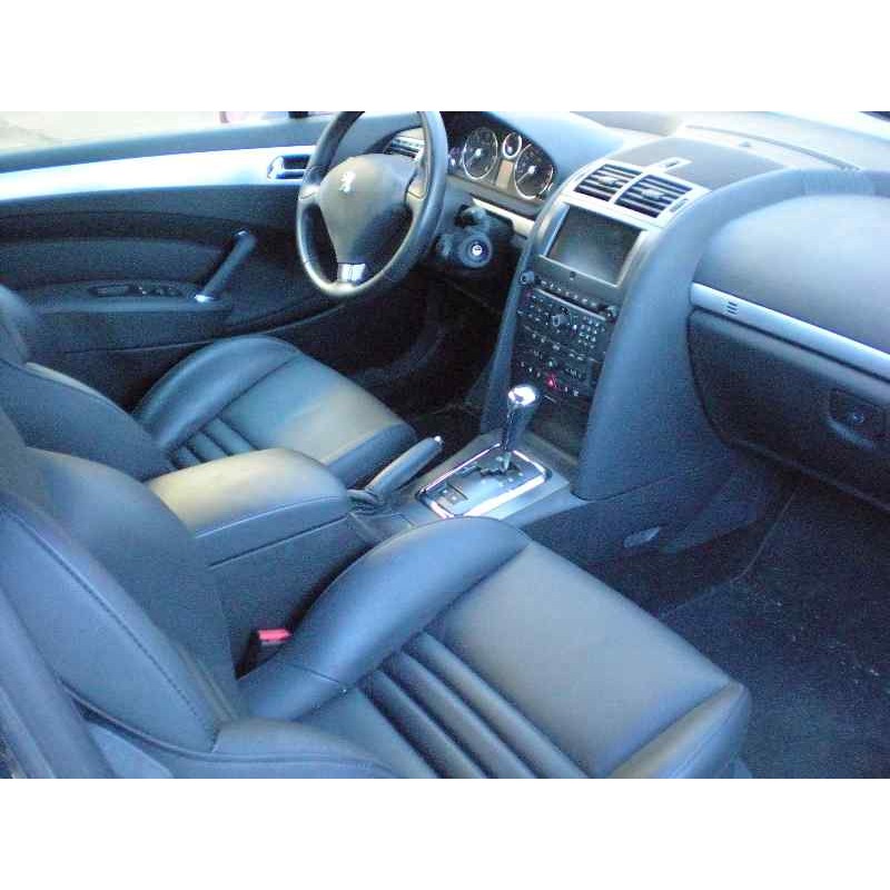 peugeot 407 coupe del año 2006