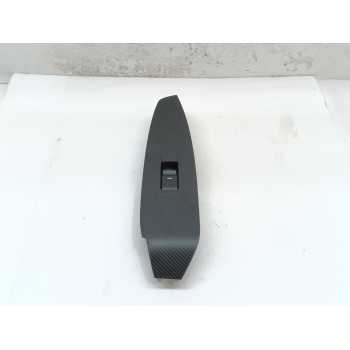 MANDO ELEVALUNAS DELANTERO DERECHO K0021 