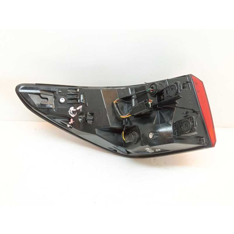 Recambio de piloto trasero derecho para mg zs luxury referencia OEM IAM A30005R0100 - Blanco 3