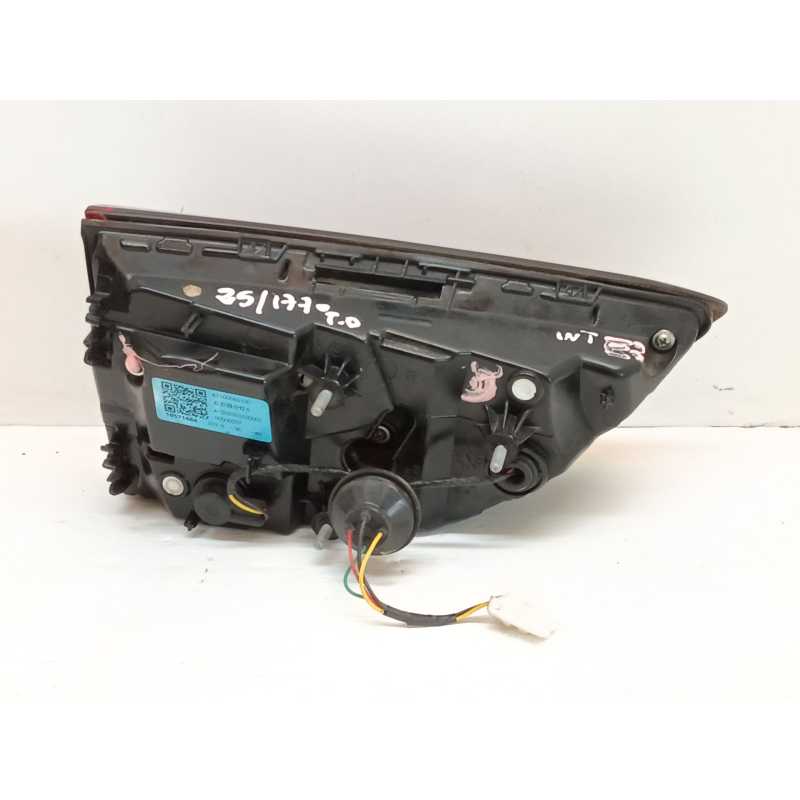 Recambio de piloto trasero derecho interior para mg zs luxury referencia OEM IAM A31005R0100 - Blanco 3