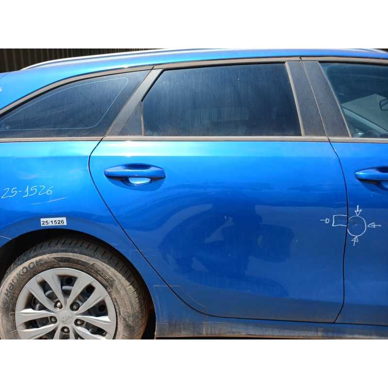 Recambio de puerta trasera derecha para kia ceed tourer (cd) 1.0 t-gdi referencia OEM IAM   