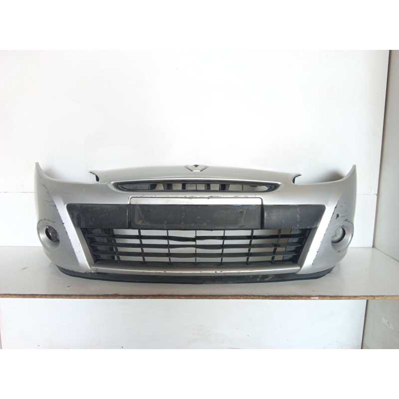 Recambio de paragolpes delantero para renault clio iii grandtour (kr0/1_) 1.5 dci (kr0f) referencia OEM IAM 8200799930  