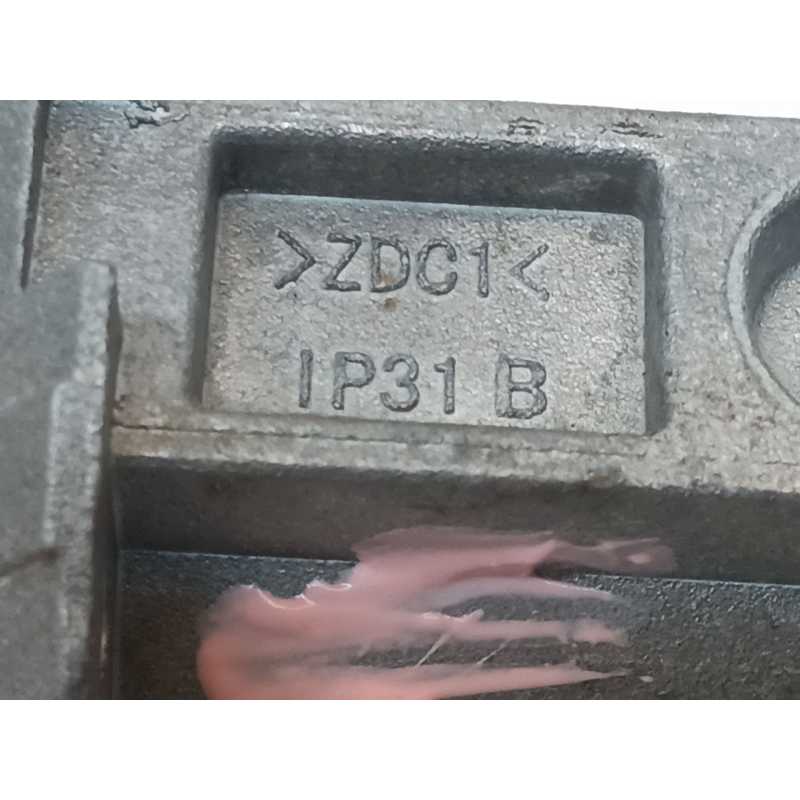 Recambio de bombin puerta delantera izquierda para mg zs luxury referencia OEM IAM IP31B - Blanco 2