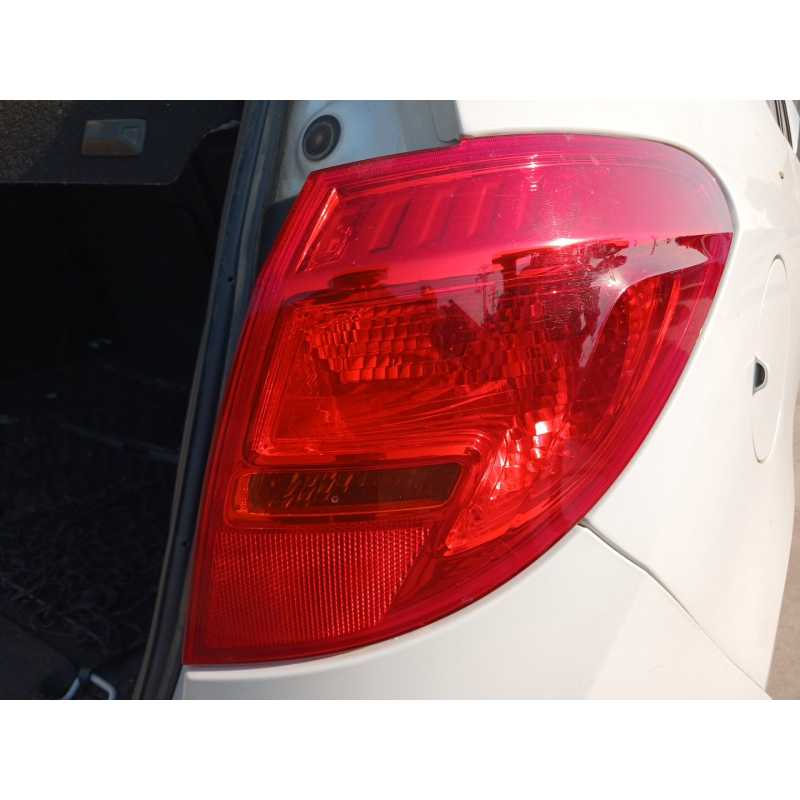 Recambio de piloto trasero derecho para opel meriva b monospace (s10) 1.7 cdti (75) referencia OEM IAM   
