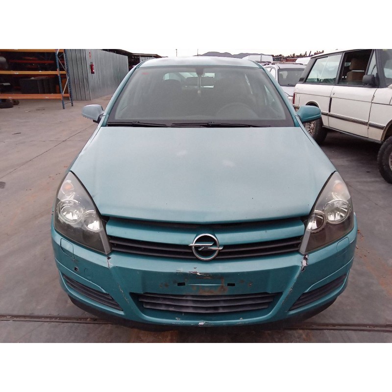 opel astra h berlina del año 2004