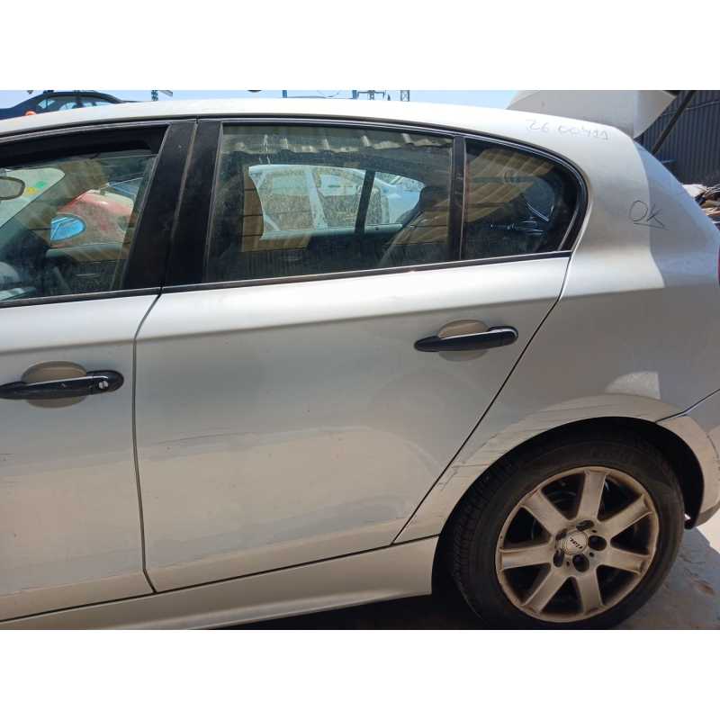 Recambio de puerta trasera izquierda para bmw 1 (e87) 116 i referencia OEM IAM - Plata 2