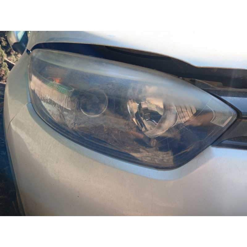 Recambio de faro derecho para renault captur referencia OEM IAM 260100855R  