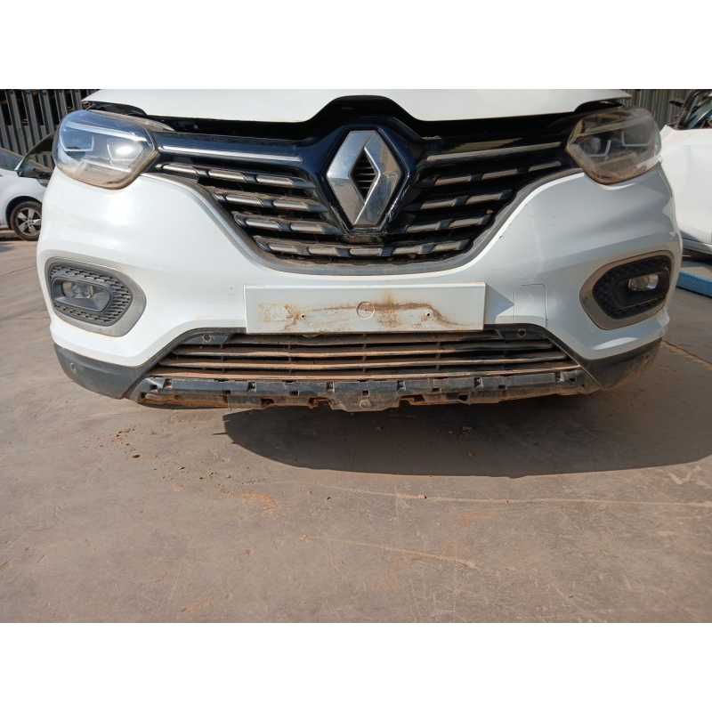 Recambio de paragolpes delantero para renault kadjar (ha_, hl_) 1.3 tce 140 referencia OEM IAM   