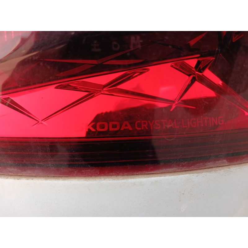 Recambio de piloto trasero derecho para skoda fabia iv (pj3) 1.0 mpi referencia OEM IAM - Blanco 3