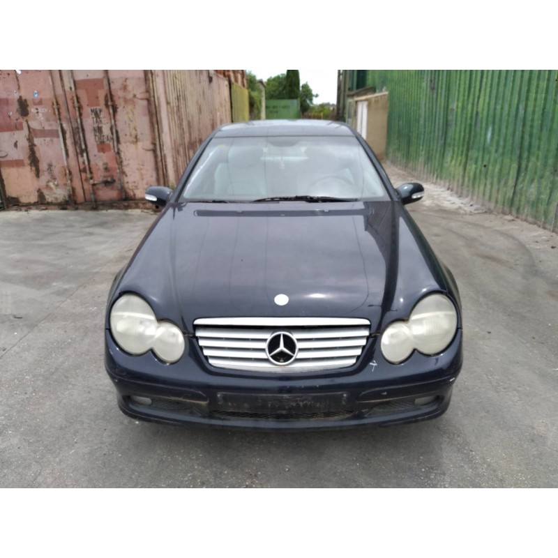 mercedes-benz clase c (w203) sportcoupe del año 2001