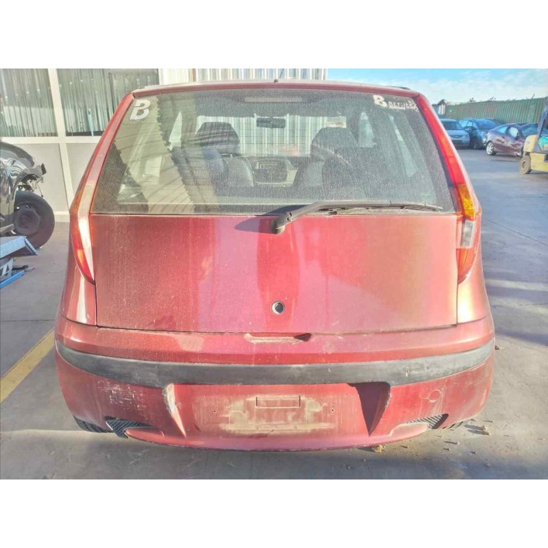 fiat punto berlina (188) del año 2000